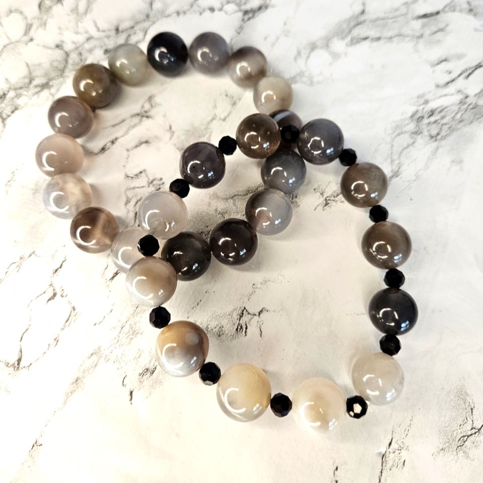 2 Gray Natural Agate Beads Bracelets 18$